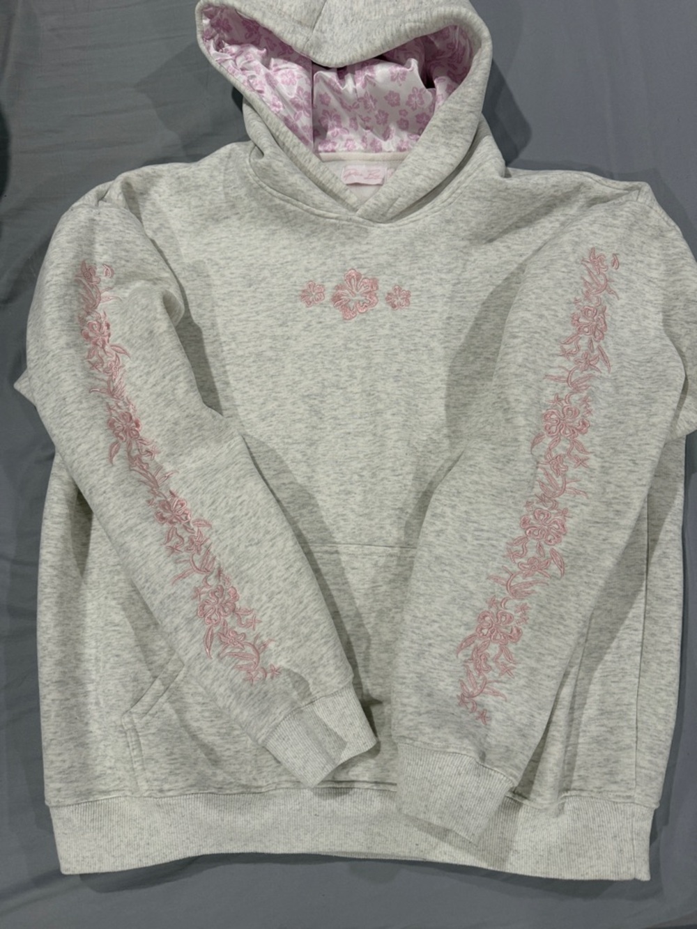 Prisana Bay - Hibiscus Hoodie in Heather Blush